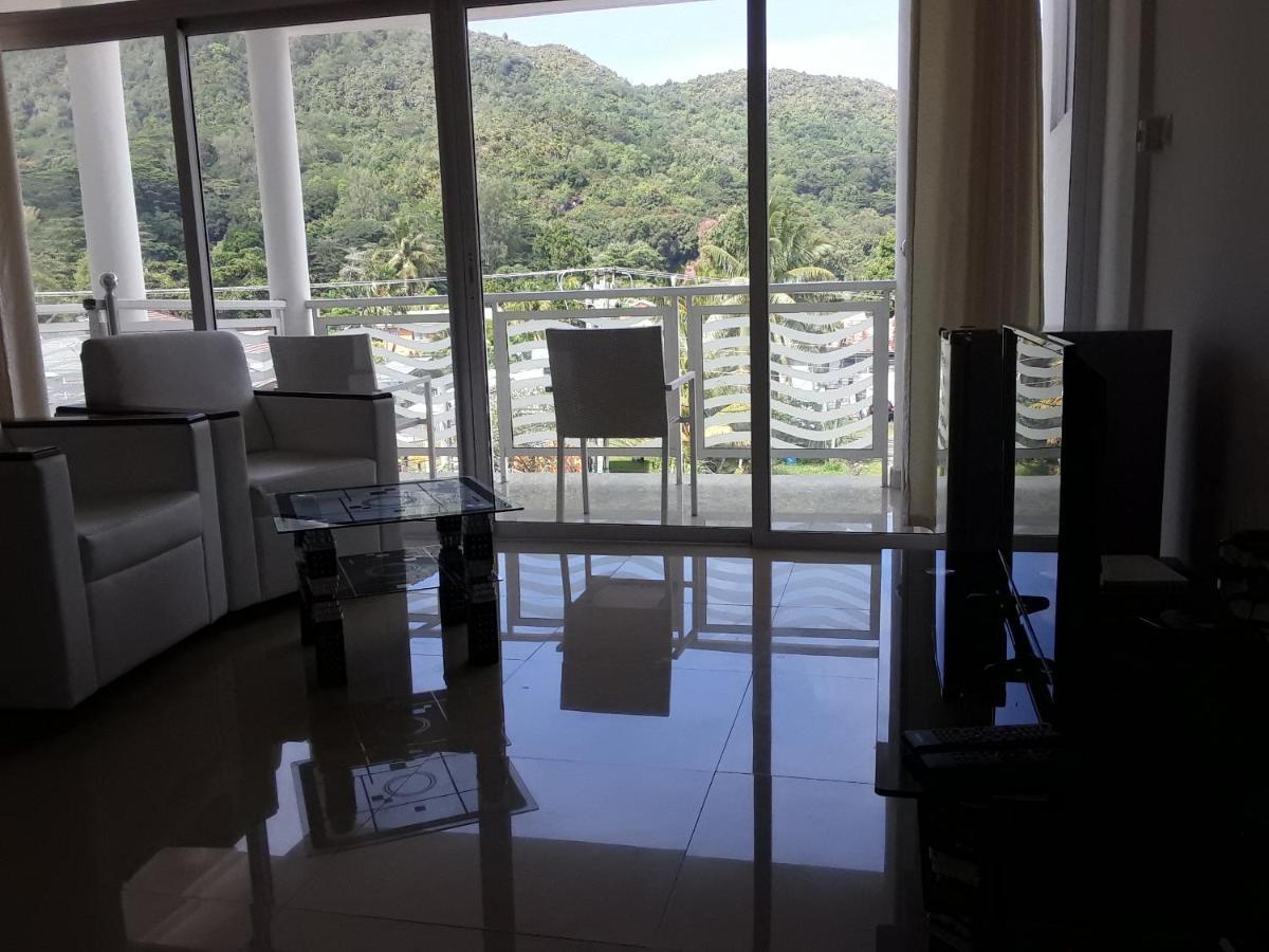 Diamond Plaza Hotel Grand Anse  Bagian luar foto