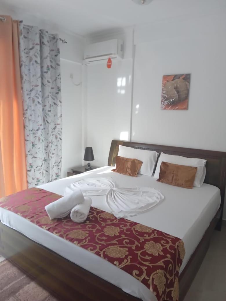 Diamond Plaza Hotel Grand Anse  Ruang foto
